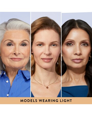 Laura Geller Baked Balance-n-Brighten Colour Correcting Foundation - Light