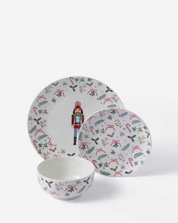 Merry Berries & Bows Nutcracker 12 Piece Dinner Set