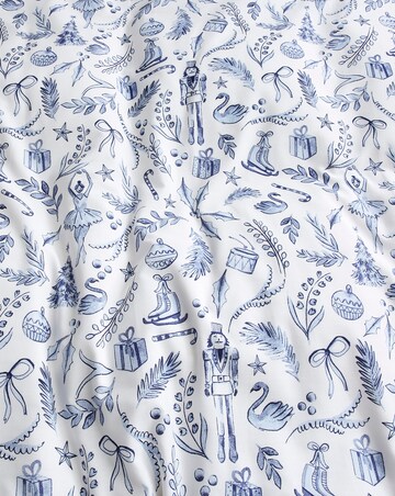 Festive Vintage Toile Duvet Cover Set