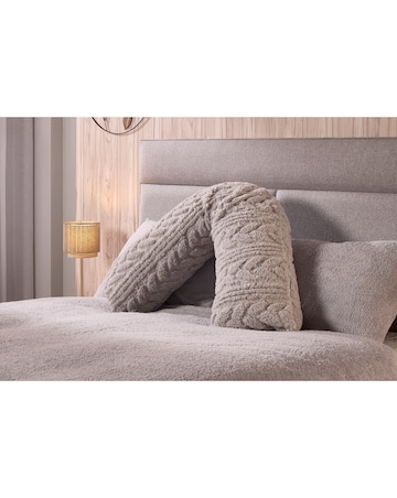 Hugglenad Cable Knit V-Shaped Cushion