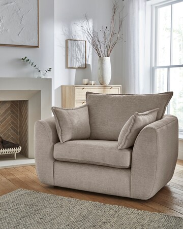 Finch Chenille Snuggle Chair
