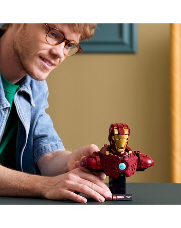 LEGO Marvel Iron Man MK4 Bust, Buildable Model for Adults with Minifigure 76327
