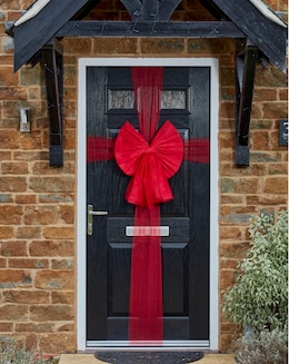 Three Kings Red Door Bow