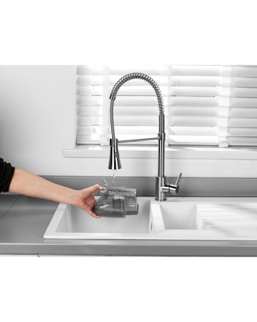 Beldray BEL01137TTF 2400W Titanium Steam Surge Pro