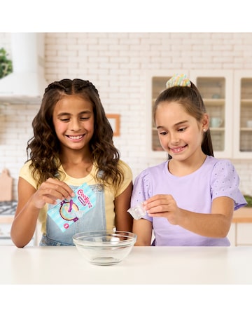 Cookeez Makery S2 Freezy Cakez Playset