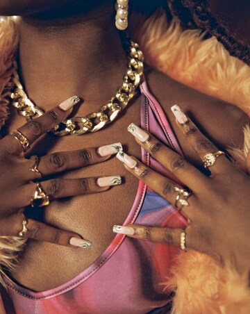 BLK Listed Instant Acrylic Nails Jade Nails