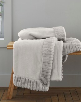 Catherine Lansfield Velvet Faux Fur Cosy Throw