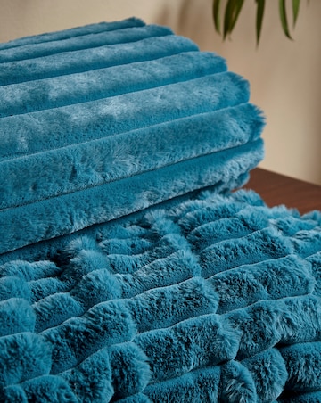 Catherine Lansfield Cosy Ribbed Throw