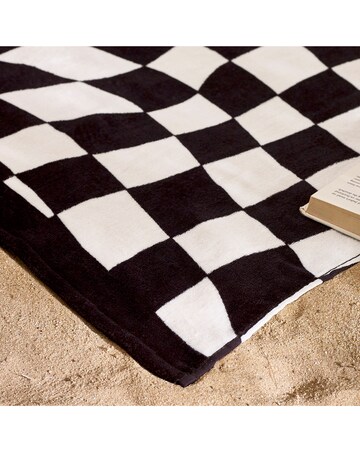 Catherine Lansfield Checkerboard Beach Towel