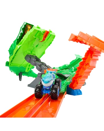 Hot Wheels Monster Trucks Sharks vs Dinos Dragon Destruction