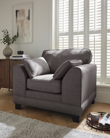 Hilliard Fabric Chair