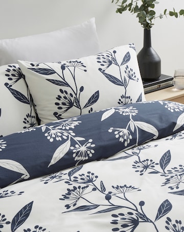 Allium Floral Navy Duvet Set