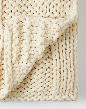 Chunky Knit Throw