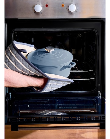 Morphy Richards Cast Aluminium 24cm Blue Casserole Dish