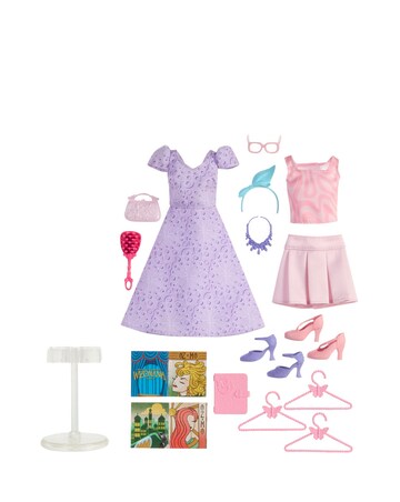 Wicked Glinda's Glamorous Closet, 2 Unique Looks, Surprises & 13 Accessories