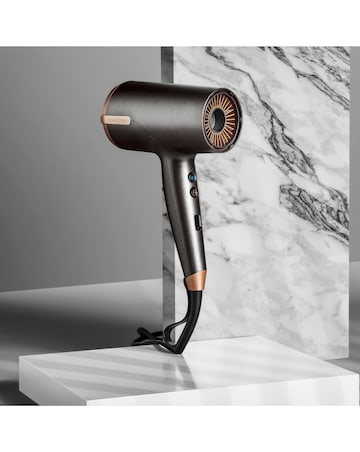 Remington ONE Dry & Style Hair Dryer with Diffuser and Flyaway Attachment D6077