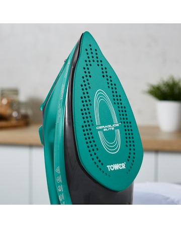 Tower T22008TL CeraGlide Elite Cordless Steam Iron