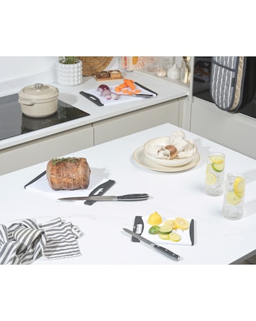 Salter 3 Piece Plastic Chopping Board Set