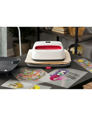 Cricut EasyPress 2 9x9in Raspberry