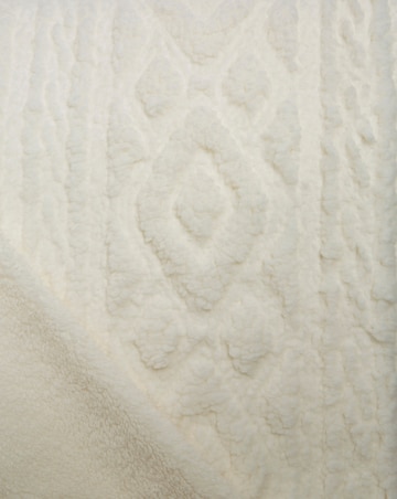 Pipin Cuddle Fleece Throw