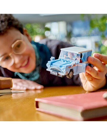 LEGO Harry Potter Flying Ford Anglia Car Toy 76424