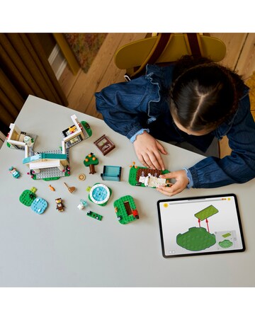 LEGO Animal Crossing Blathers's Museum Collection Model Kit, Building Set 77056