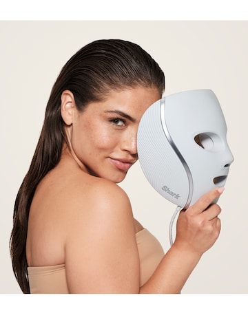 Shark CryoGlow Under-Eye Cooling & LED Anti-Ageing & Blemish Repair Mask