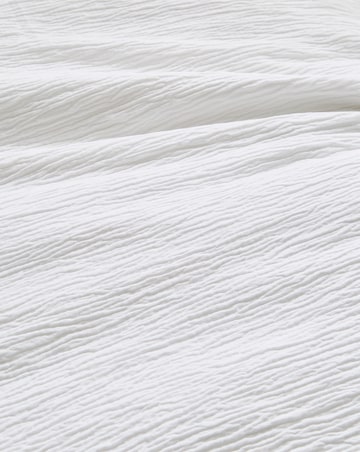 Crinkle Ruffled Edge Duvet Cover Set