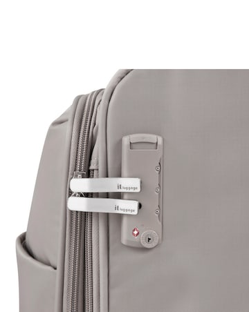 IT Luggage Lustrous Luxe Medium Suitcase