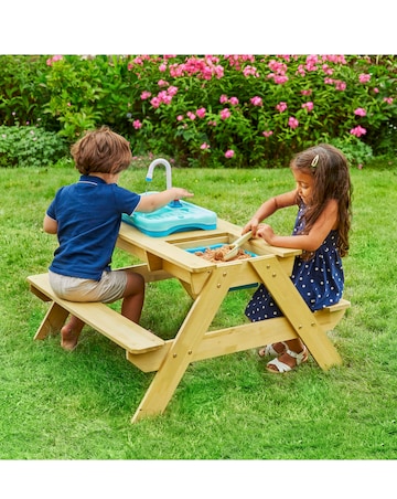 TP Picnic Bench with Pump & Play Working Tap