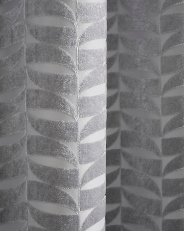 Curtina Kendal Eyelet Curtain