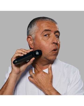 Remington ONE 10-in-1 Head and Body Multi-Groomer with Full Sized Foil Shaver