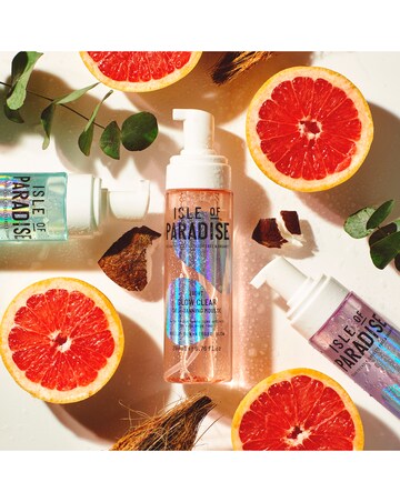 Isle Of Paradise Glow Clear Self Tanning Mousse - Light 200ml