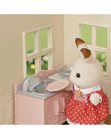 Sylvanian Families Red Roof Cosy Cottage