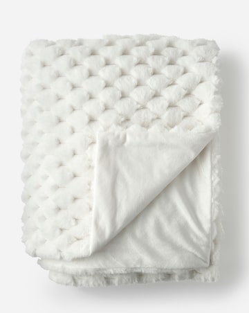 Scallop Faux Fur Throw - Ivory