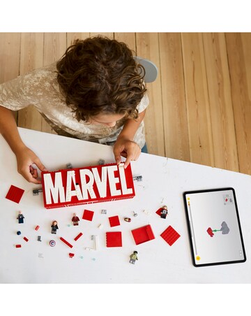 LEGO Marvel: MARVEL Logo & Minifigures Collectible, Buildable Set 76313