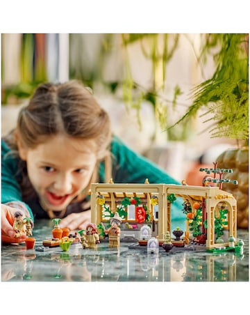 LEGO Harry Potter Hogwarts Castle: Herbology Class, Wizard Gift for Kids 76445