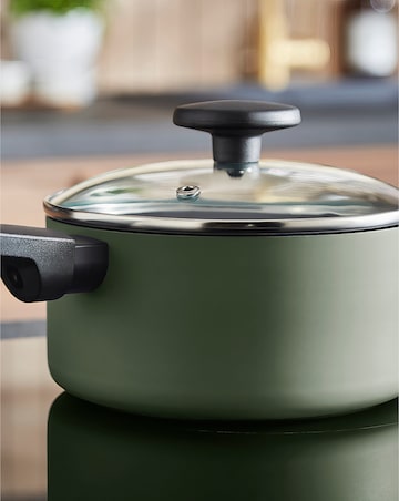 Morphy Richards Recycled Aluminium Green 5 Piece Pan Set