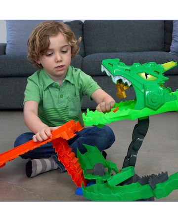 Hot Wheels Monster Trucks Sharks vs Dinos Dragon Destruction