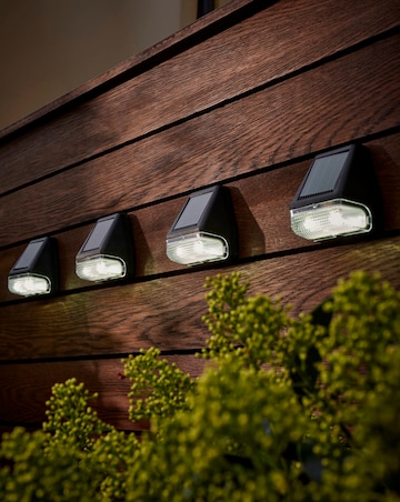 Fence, Wall & Post Lights - Set of 4