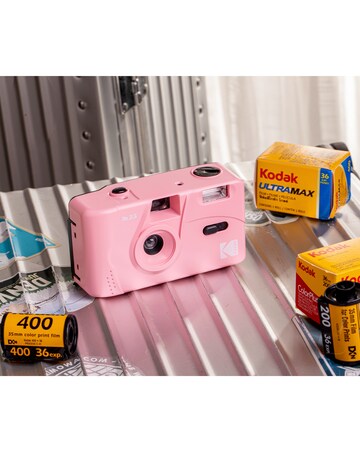 Kodak M35 Reusable Camera Bundle with 36 Exposure Film Pack - Candy Pink