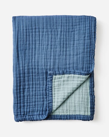 Crinkle Light Weight Throw