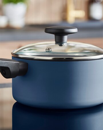 Morphy Richards Recycled Aluminium Blue 5 Piece Pan Set