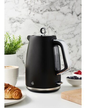 Swan Serenity Black 1.7L Kettle