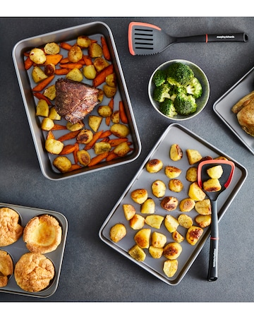 Morphy Richards Ovenware Set