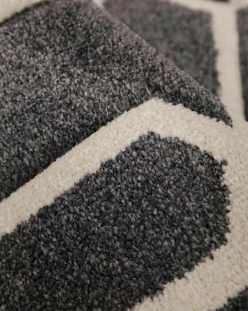 Newport Lattice Geometric Rug