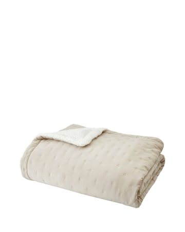 Catherine Lansfield Cosy Nori Sherpa Bedspread