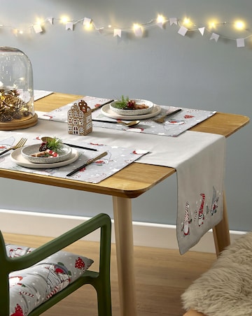 Christmas Gnomes Runner