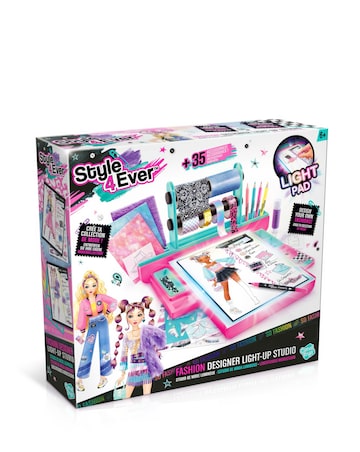 Style 4 Ever Fashion Designer Light Up Studio