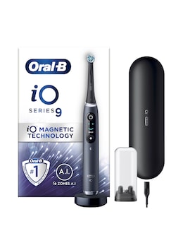 Oral-B iO9 Black Onyx Electric Toothbrush + Charging Travel Case